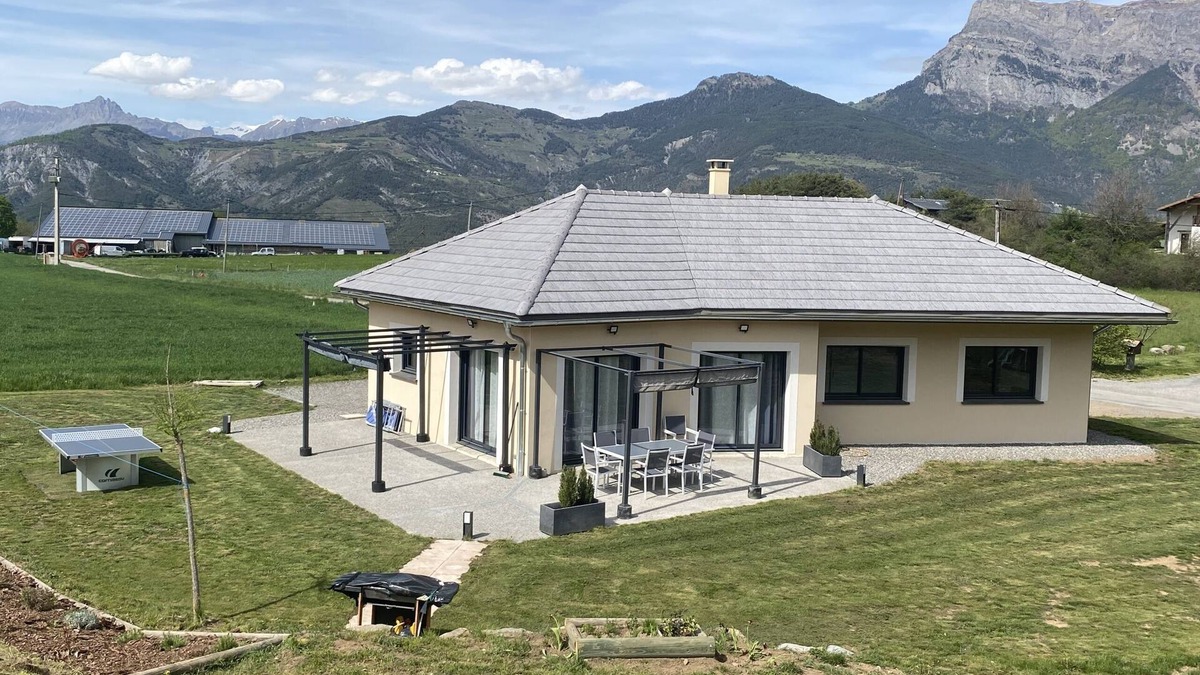 Saint-Vincent-les-Forts House | Magnifique Villa Sabot de Venus