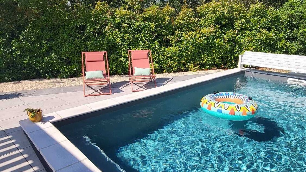 Labeaume Villa | Magnifique Villa Avec Piscine 'casa Mama'