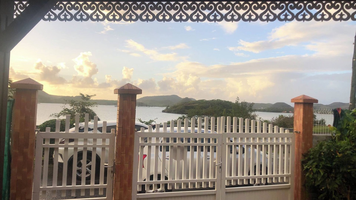 Tartane Bed & Breakfast | Magnifique vue de la Baie du Marin, proche de la route des plages du sud de la Martinique