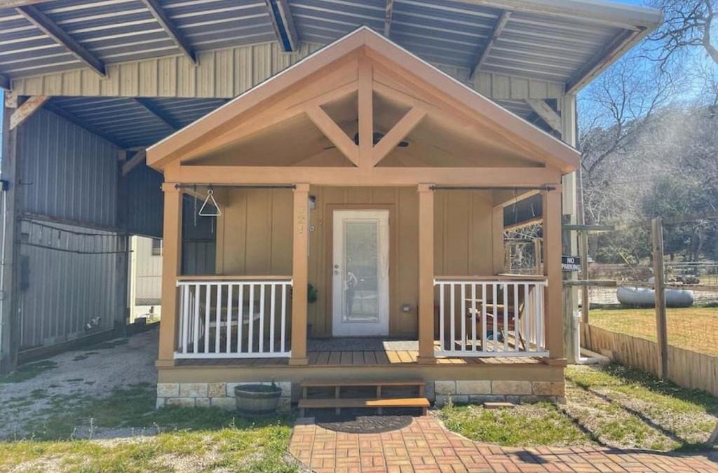 New Braunfels Apartment | Magnolia Creek Haus on River Road