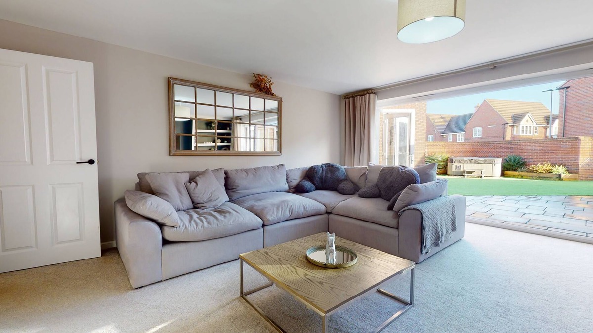 Royal Leamington Spa House | Magnolia House | Leamington Spa Holiday Let | 4 Beds & Sleeps 7