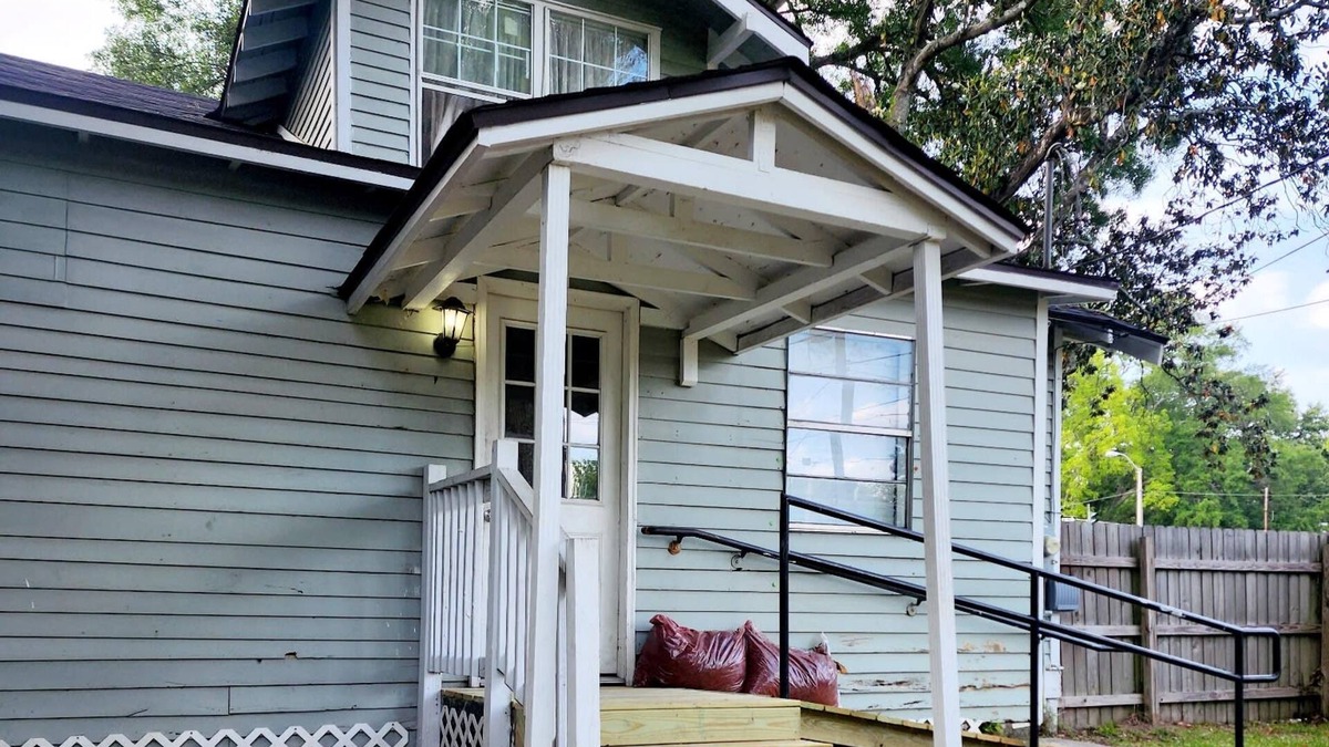 Downtown House | Magnolia House in Lafayette