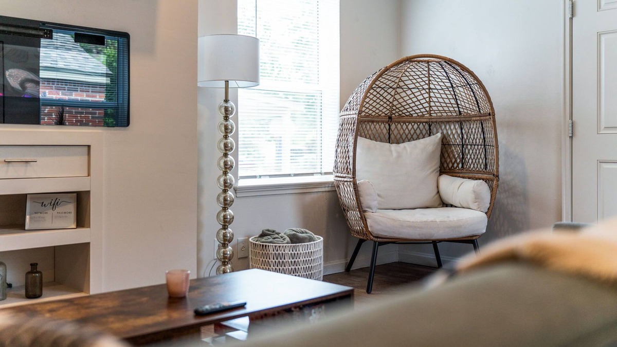 Tulsa House | Magnolia House - Pool and TU