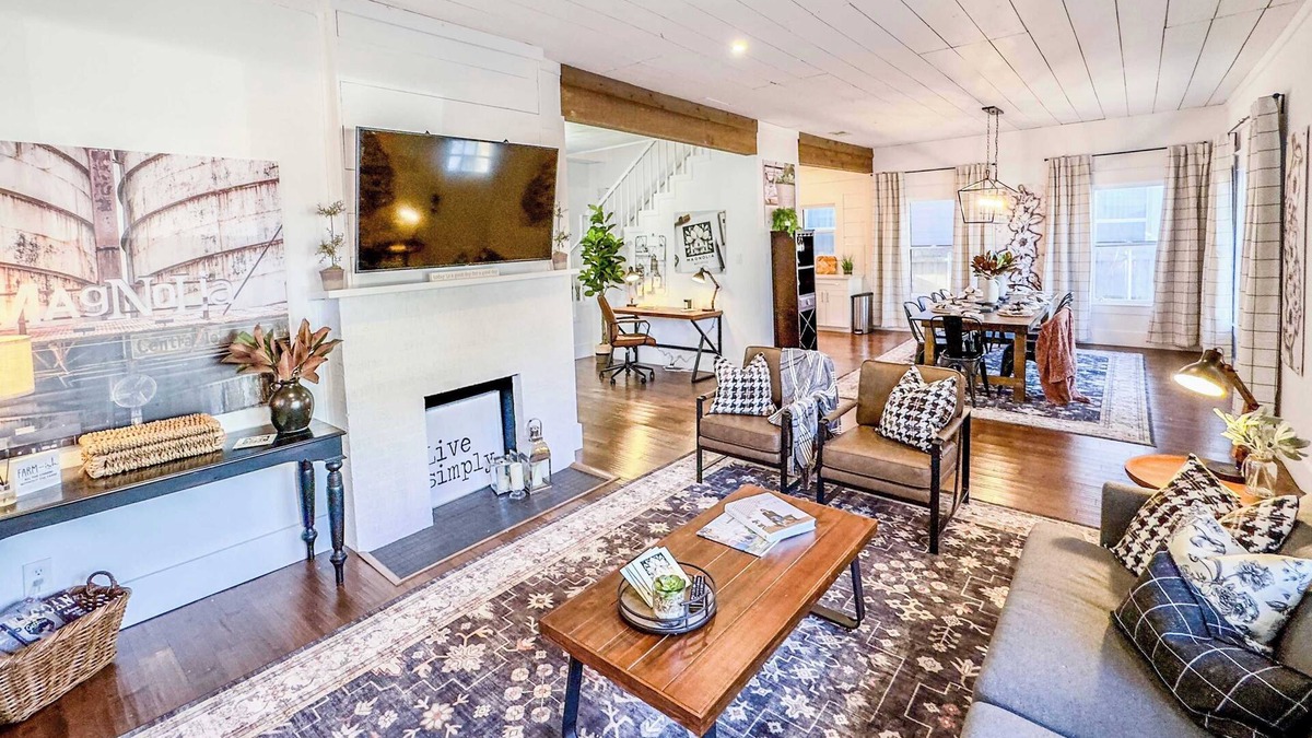 Austin Ave. House | Magnolia Masterpiece! | Family Gathering Place