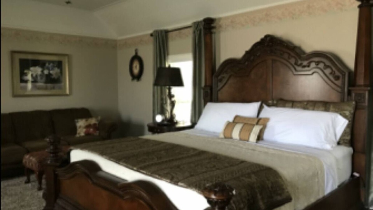 Mena Apartment | Magnolia Suite- 2 Bedrooms, Ensuite Bath