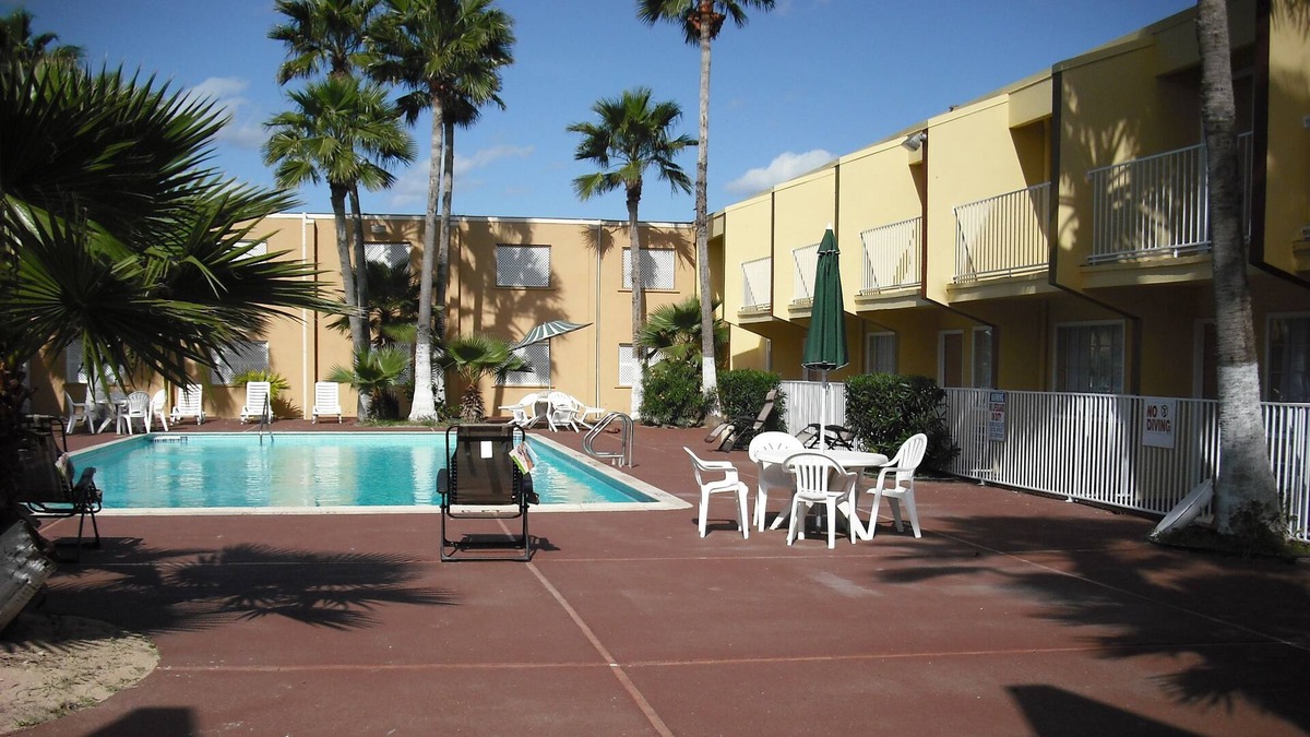 Brownsville Hotel | Magnuson Hotel Brownsville