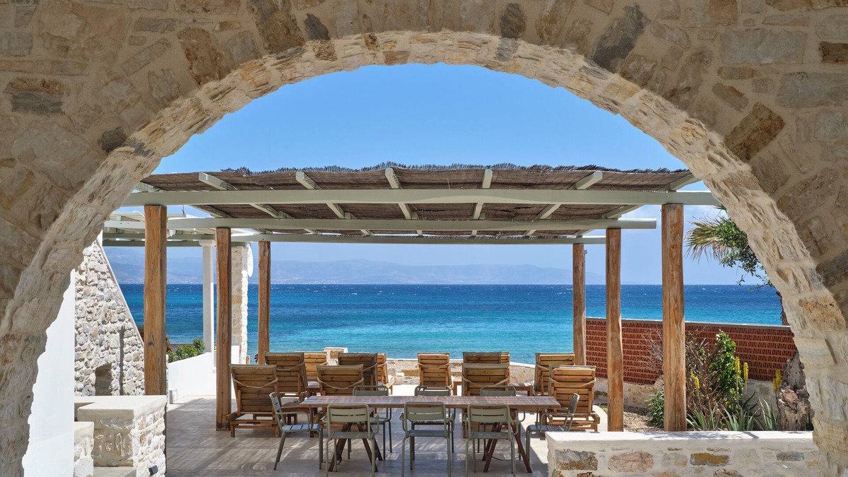 Logaras Hotel | Magoo Suites