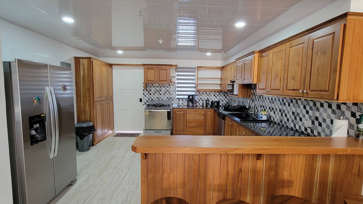 Crown Point House | Maha Abode