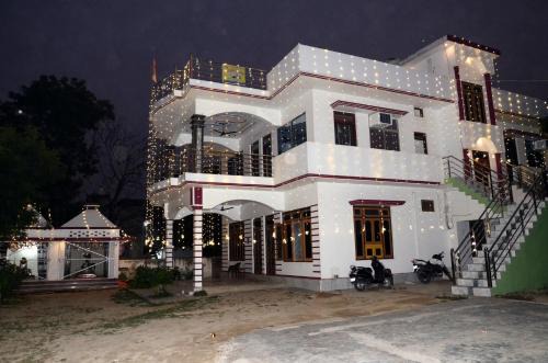 Faizabad House | Mahadev Retreat