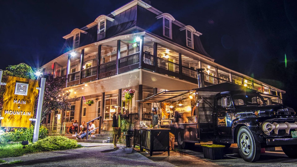 Ludlow Hotel | Main and Mountain Bar & Motel