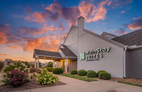 Richmond Heights Hotel | MainStay Suites St Louis - Galleria
