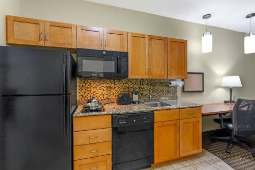 Stanley Hotel | MainStay Suites Stanley