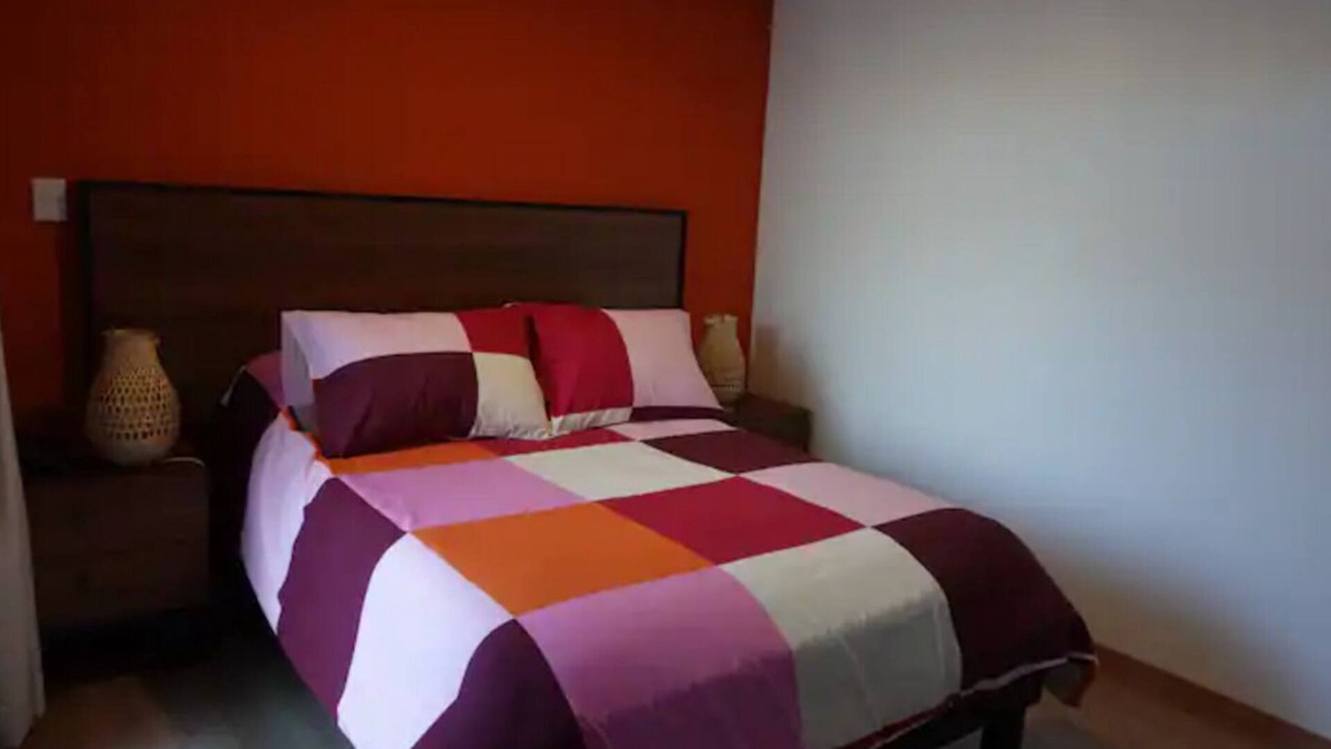 La Paz Apartment | Maison Lapinou - CUARTO NARANJA