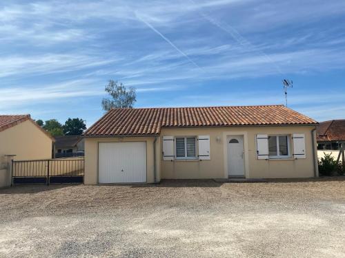 Jaunay-Marigny Apartment | Maison à 10 minutes du Futuroscope