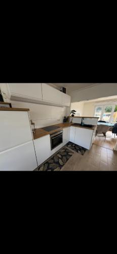 Saint-Pol-de-Leon House | Maison 2chambres dressing bureau jardin clos pour 4 Personnes