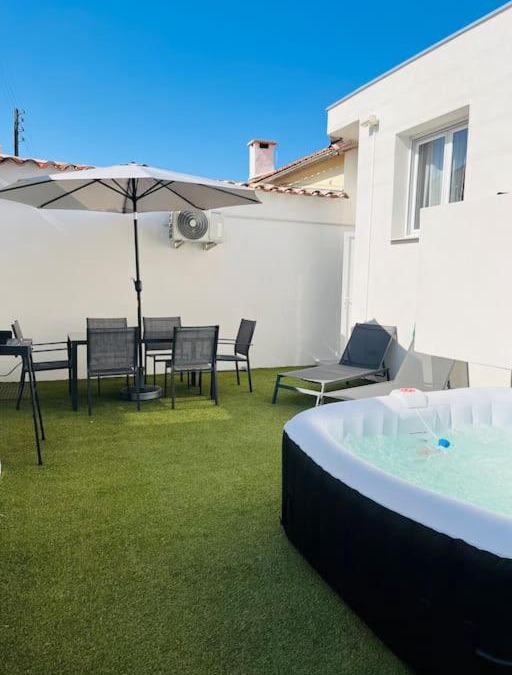 Marignane House | Maison 4 personnes avec jacuzzi