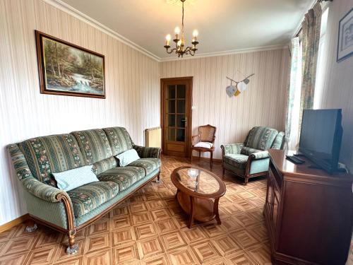 Cagnac-les-Mines House | Maison au bord du lac