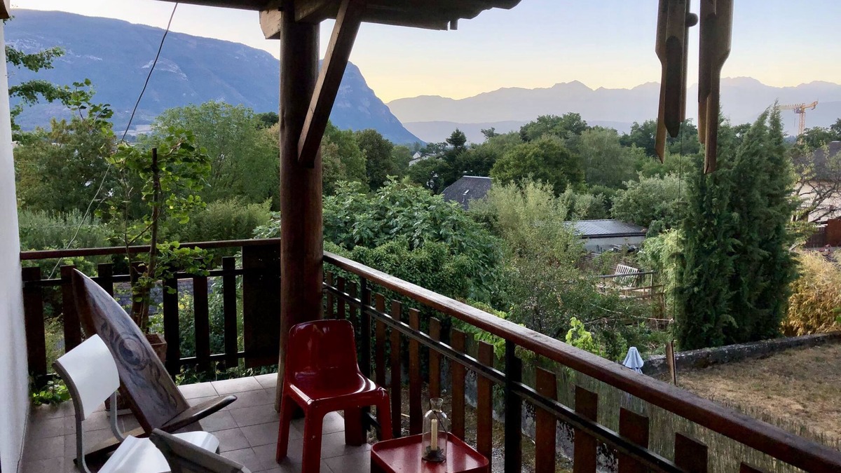 Saint-Baldoph Bed & Breakfast | Maison au Calme a 5 kms de Chambéry 73 Avec vue sur les Montagnes