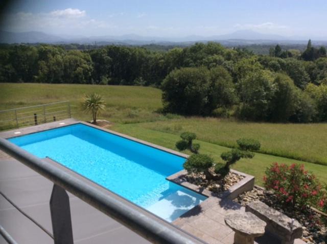 Villefranque Villa | maison au milieu de 9 hectares avec piscine chauffée