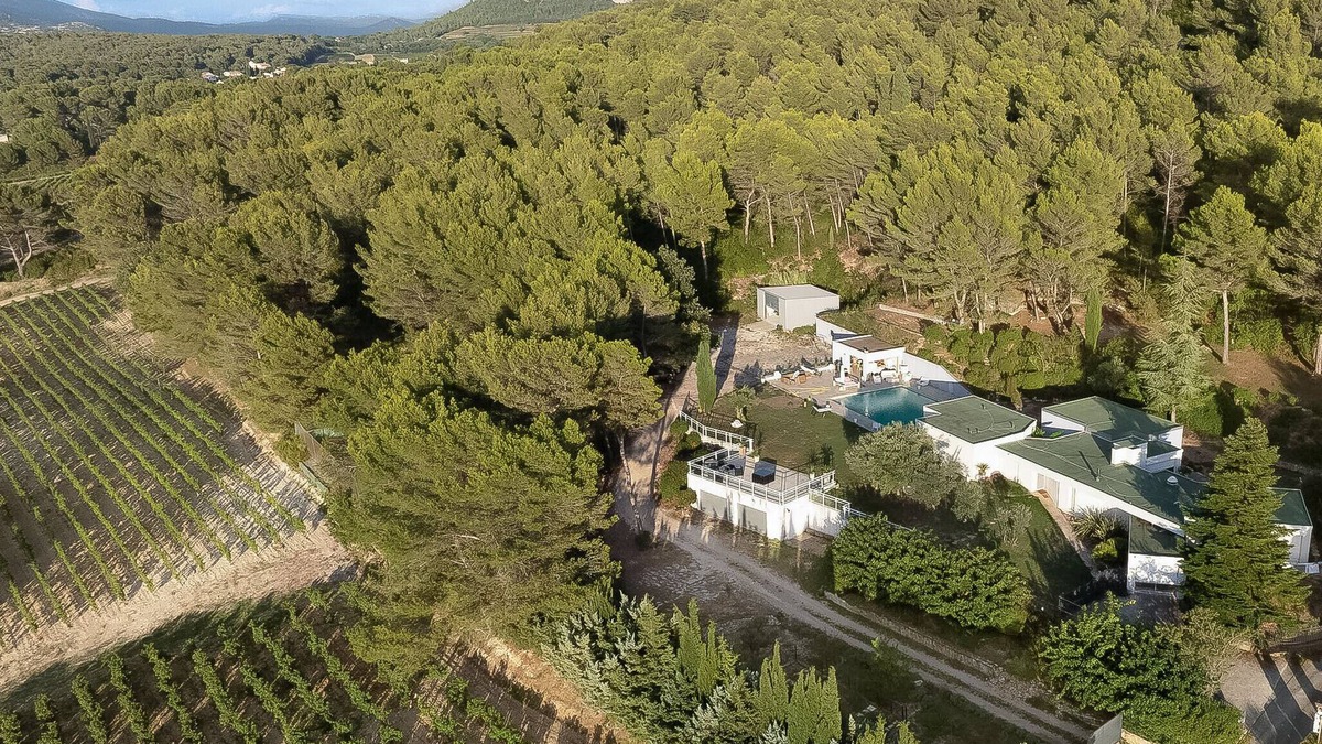Roquefort-la-Bedoule House | Maison Blanche estate, large pool, Provençal park