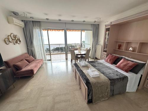 L'Annonciade Apartment | Maison Blanc