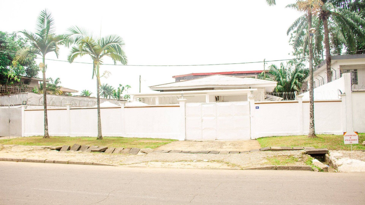 Douala Villa | Maison Blanche à Bonapriso