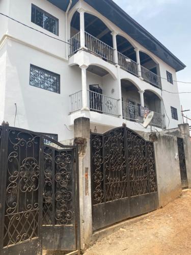 Yaounde Apartment | Maison Blanche