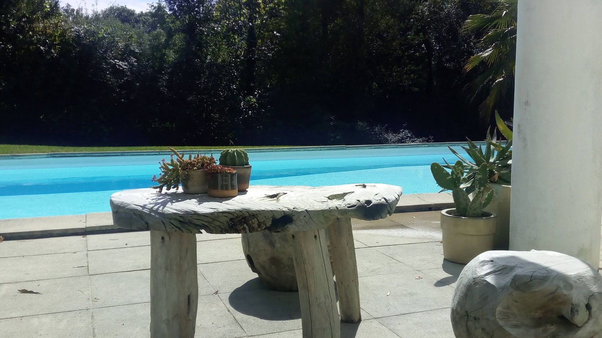 Saint-Pierre-d'Irube Villa | Maison Calme Avec Grande Piscine A Quelques Minutes DE Biarrtz