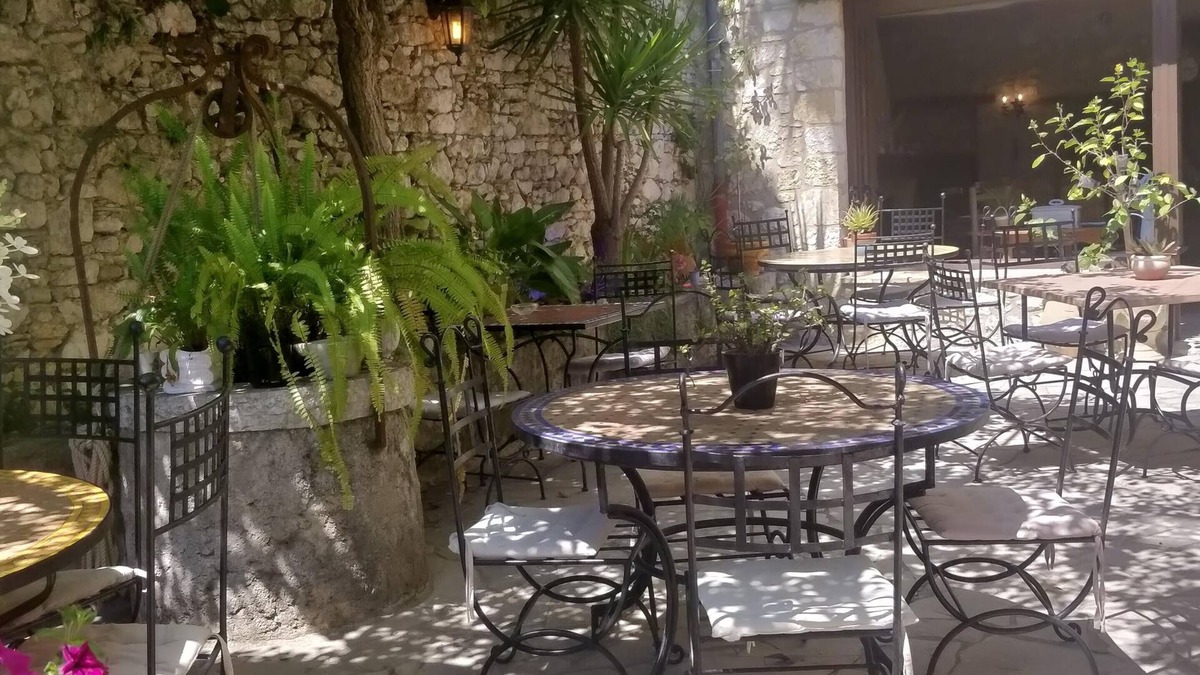La Colle-sur-Loup Bed & Breakfast | Maison Carles BnB