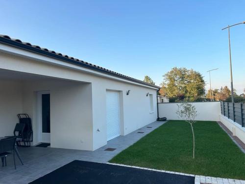 Jaunay-Clan House | Maison Chaleureuse à 10 min du Futuroscope