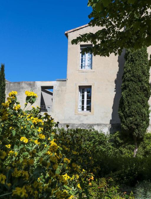 Avignon City Centre Apartment | Maison Cote Square- Maison- Appartements- Suites