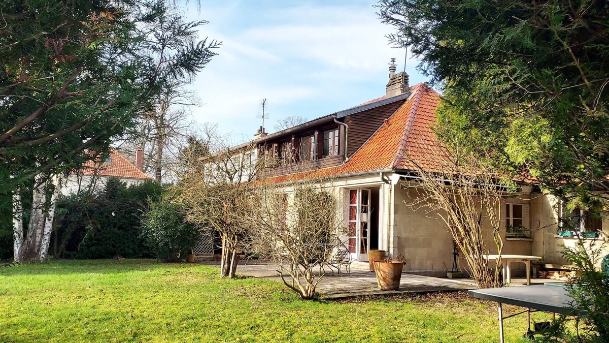 Le Celle-Saint-Cloud House | Maison Dans Parc Privé