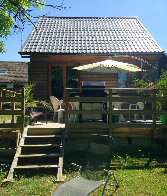 Dainville House | Maison de 2 chambres avec vue sur la ville jardin clos et wifi a Dainville