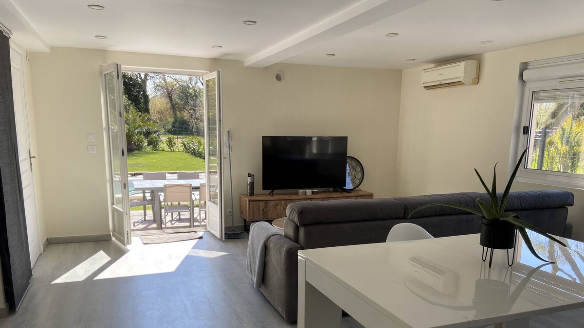Les Pennes-Mirabeau House | Maison de 60 m2 Avec Jardin et Piscine Privée