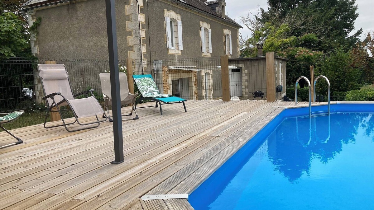 Saint-Genies House | Maison de Campagne Spacieuse et Rénovée Proche de Lascaux, 6 Personnes