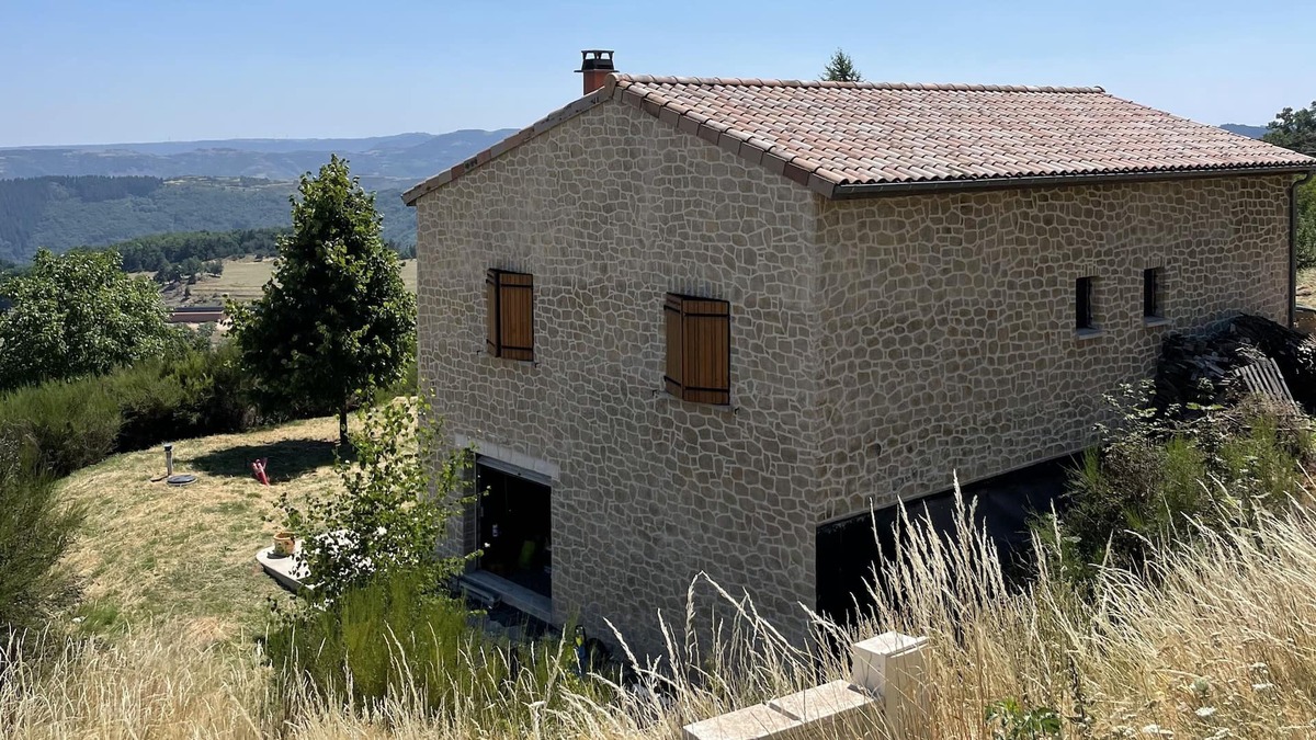 Gluiras House | Maison de Charme de Montagne