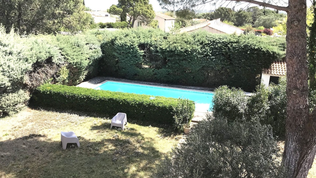 Canet House | Maison de Famille Sous les Pins Avec Piscine
