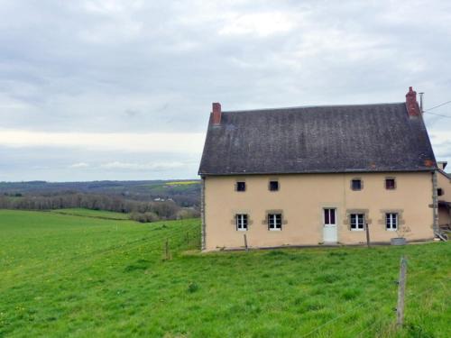 Mazirat House | Maison de ferme avec vue dégagée et wifi inclus - FR-1-489-385