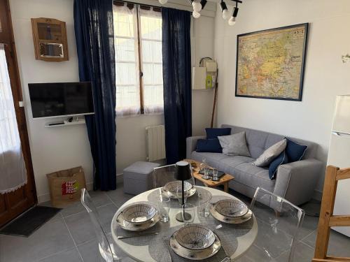 Saint-Hilaire-la-Palud Apartment | Maison de village au cœur du Marais Poitevin