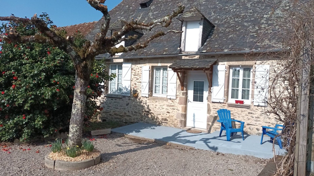 Saint-Hilaire-Peyroux House | Maison de Campagne ,à Proximité de Sentiers de Randonnée
