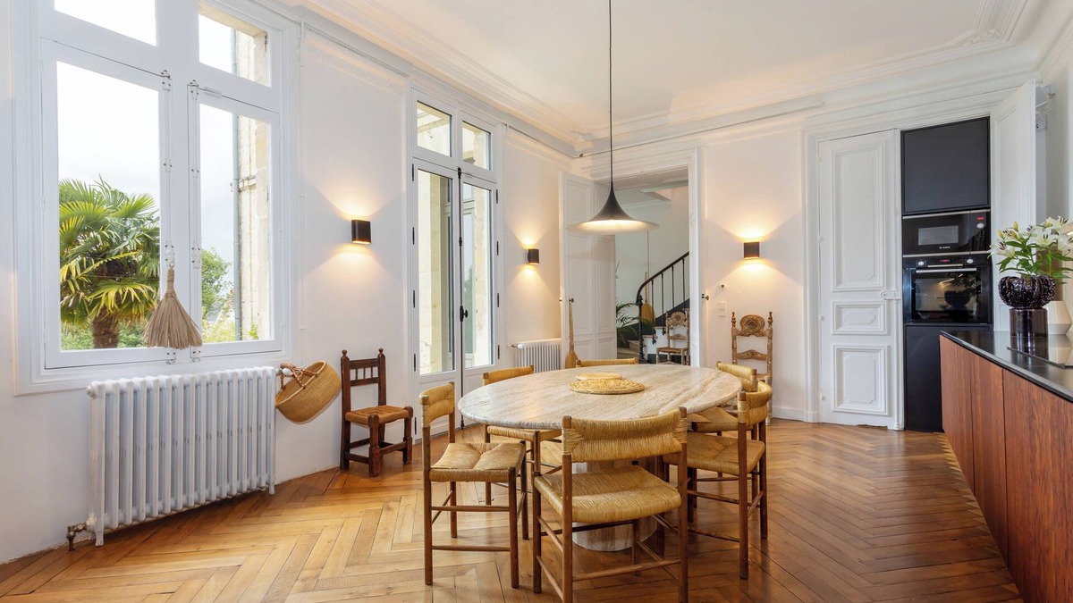 Vouvray House | Maison de Maître Charmante Avec Grand Jardin en Plein Coeur de Vouvray
