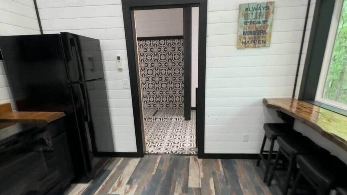 Board Camp House | Maison De Tete’ Dure