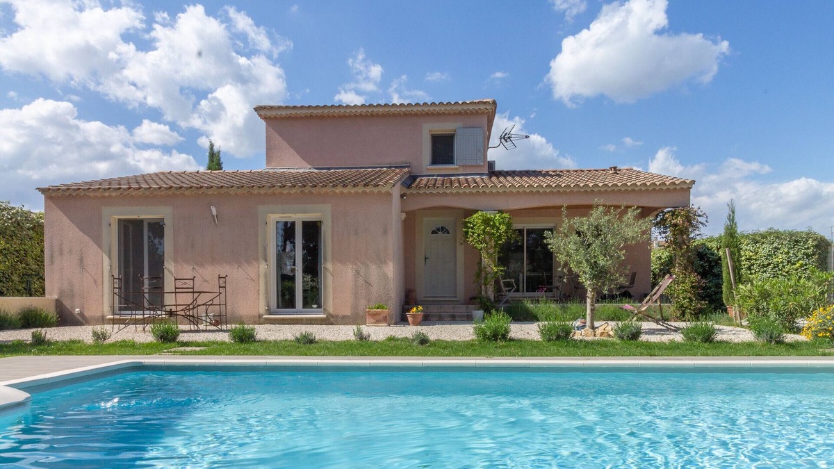 Chateaurenard Villa | Maison du Barret - Beautiful holiday home in Chateaurenard