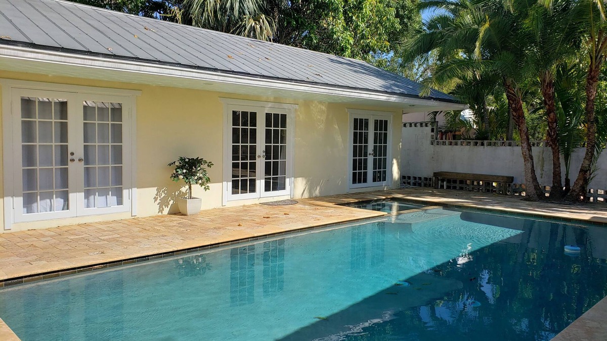 Stuart House | Maison du Soleil Guest House