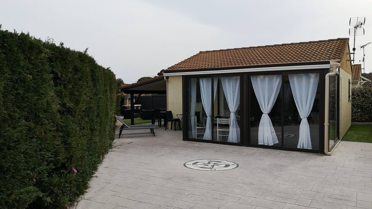 Lespignan House | Maison du soleil, horizon bleu residence near Valras Plage
