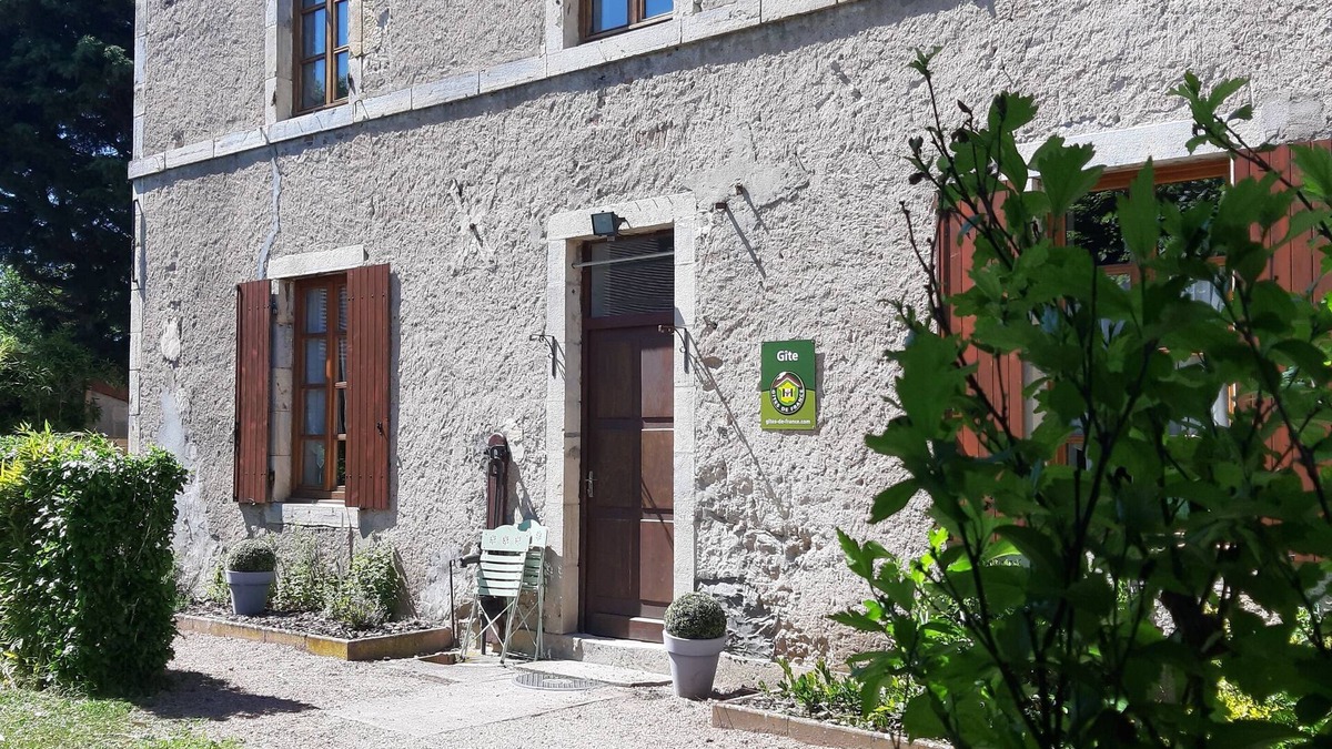 Seuillet House | Maison Entière au Coueur du Village de Seuillet Proche de Vichy