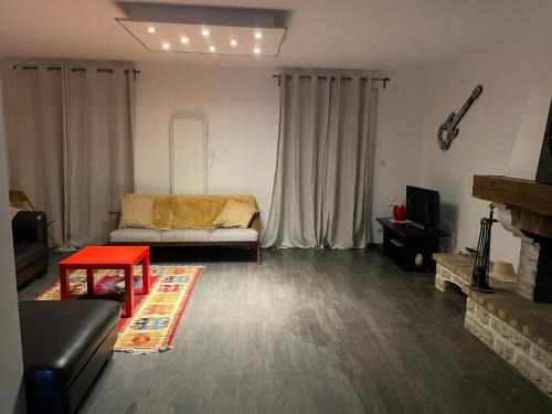 Saint-Germain-de-la-Grange House | Maison familial à proximité de Versailles et Paris