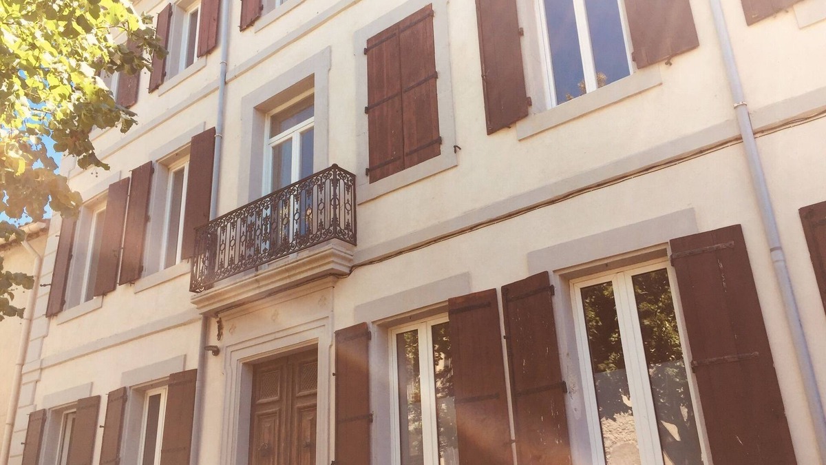 Nevian House | Maison Familiale