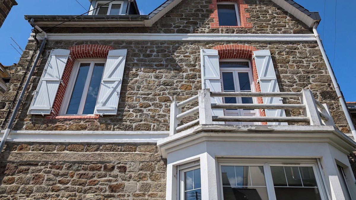 Rocabey - Alsace - Gare House | Maison Familiale, Saint-malo, 5 Chambres 10 Couchages, Tout à Pied
