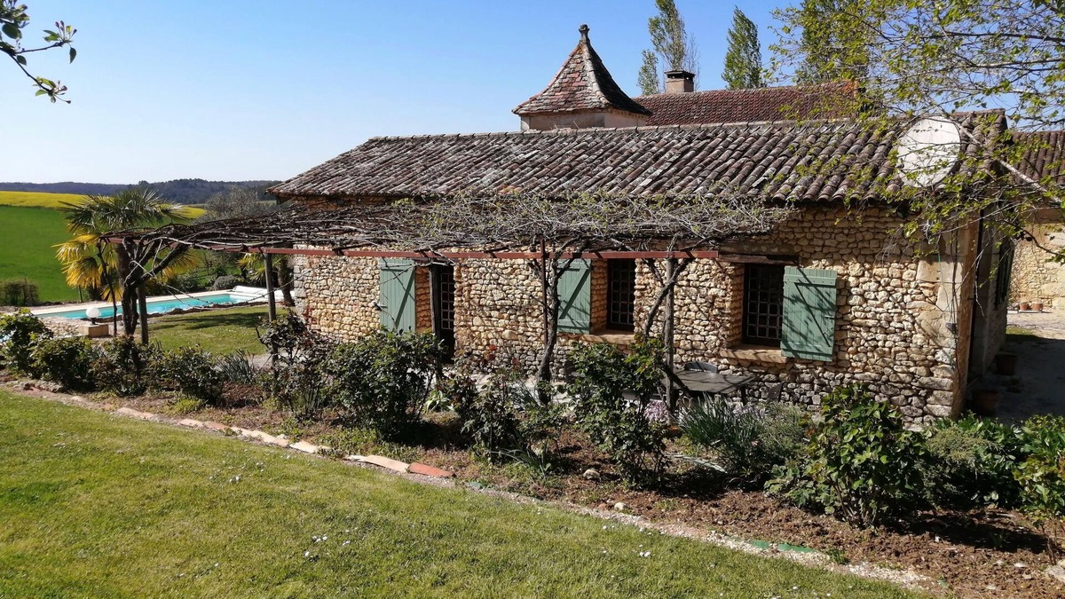 Saint-Laurent-des-Batons House | Maison de Vacances Avec Piscine à la Campagne en Dordogne